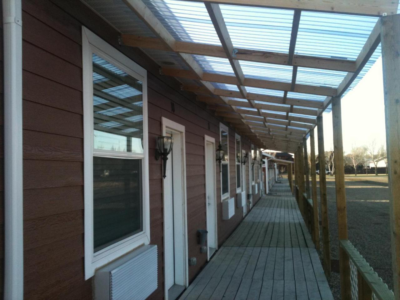 Bear'S Den Lodge Shaunavon Экстерьер фото