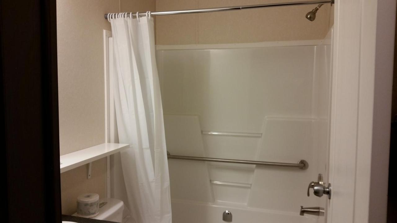Bear'S Den Lodge Shaunavon Экстерьер фото